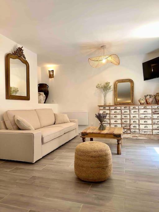 Lou Paseo : Appartement Brocante Centre Historique Л'Иль-сюр-ла-Сорг Экстерьер фото