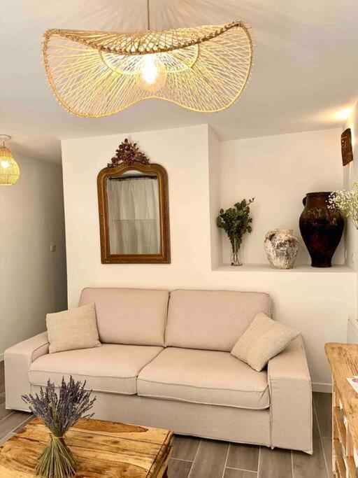 Lou Paseo : Appartement Brocante Centre Historique Л'Иль-сюр-ла-Сорг Экстерьер фото
